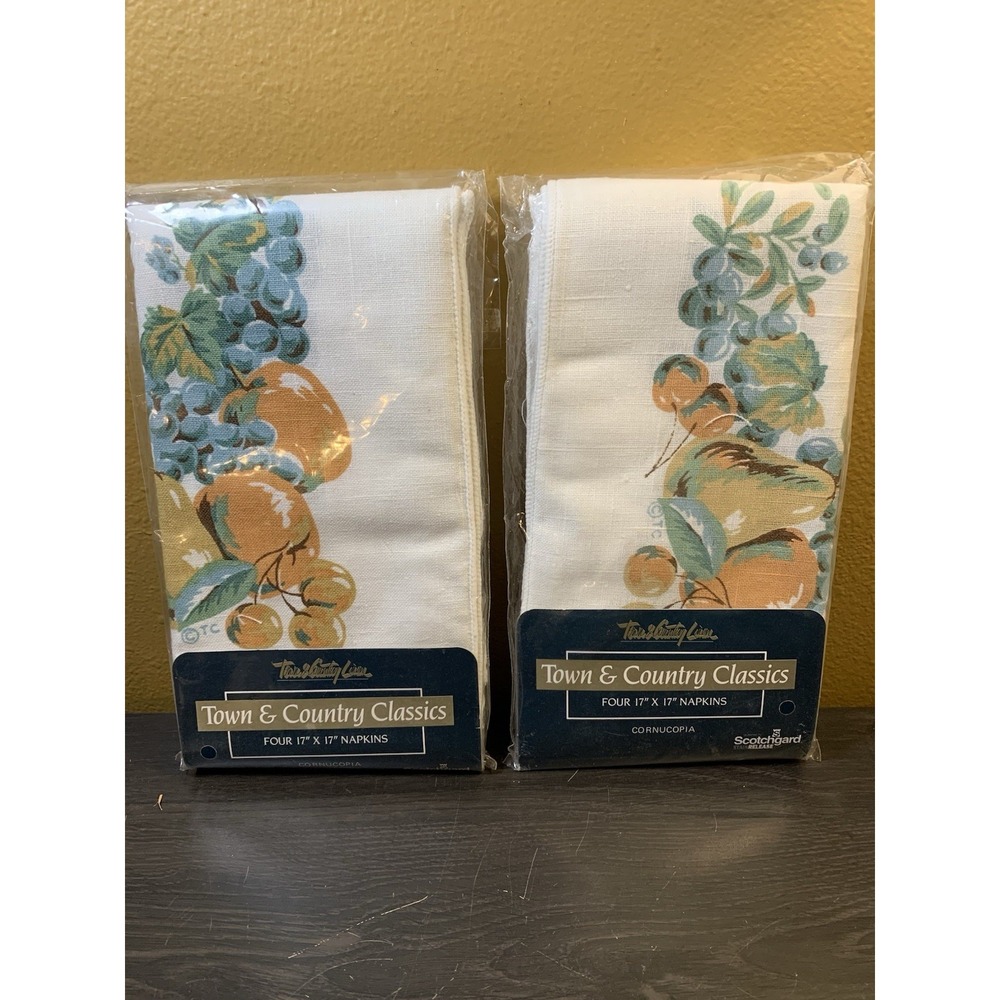 Town & Country Cloth Dinner Napkins 17x17 Cornucopia Fruit Vintage 90's